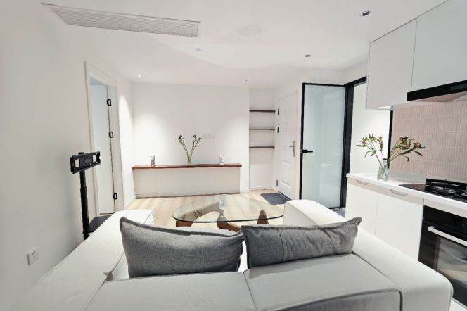1BR Apartment near Shanghai Indoor Stadium Metro (L1/L4)