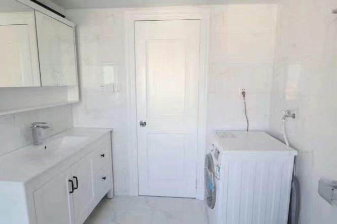 Spacious 2BR Apartment in Jing'an (L7)