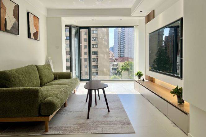2BR Apartment at Oriental Manhattan with Floor-to-Ceiling Windows (L1/L9/L11)
