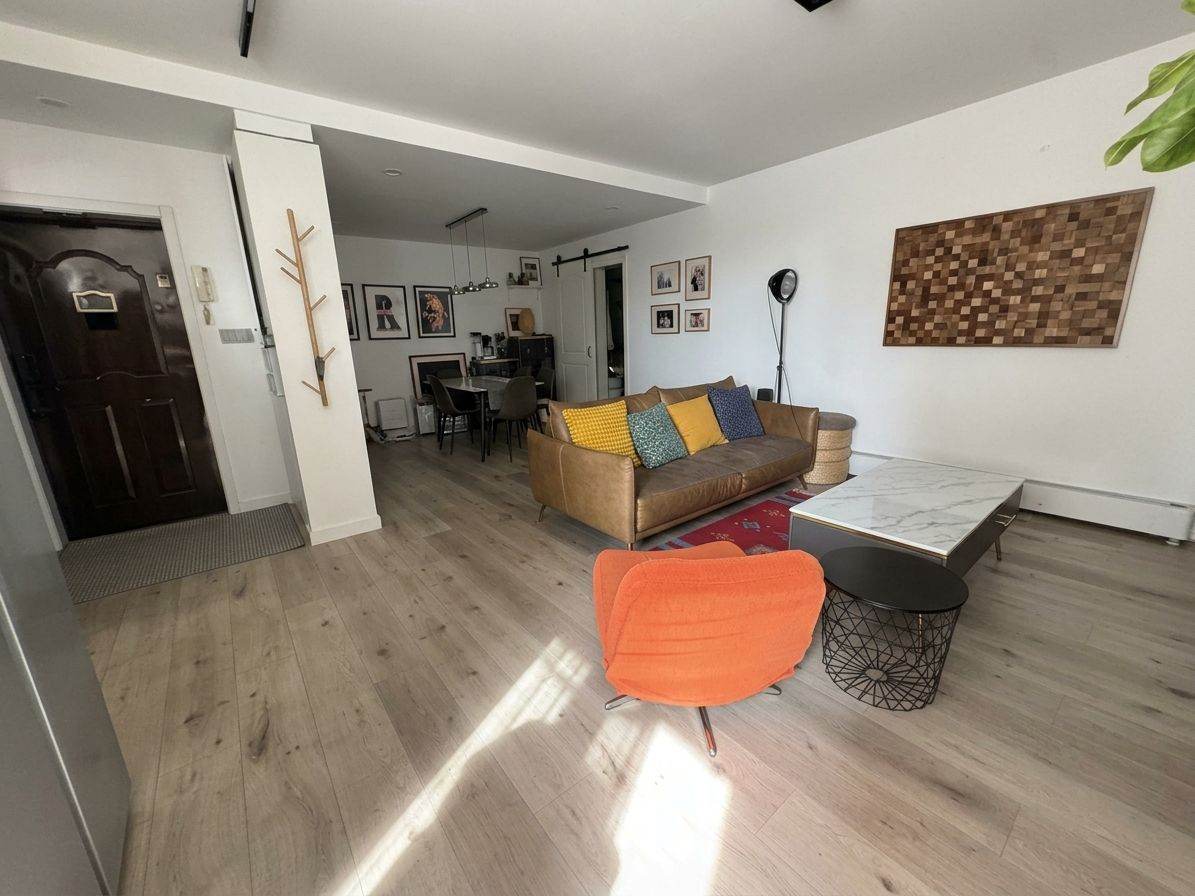 Housing image — Living Room