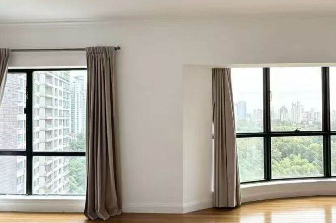 3BR Apartment near Jiangsu Rd Metro