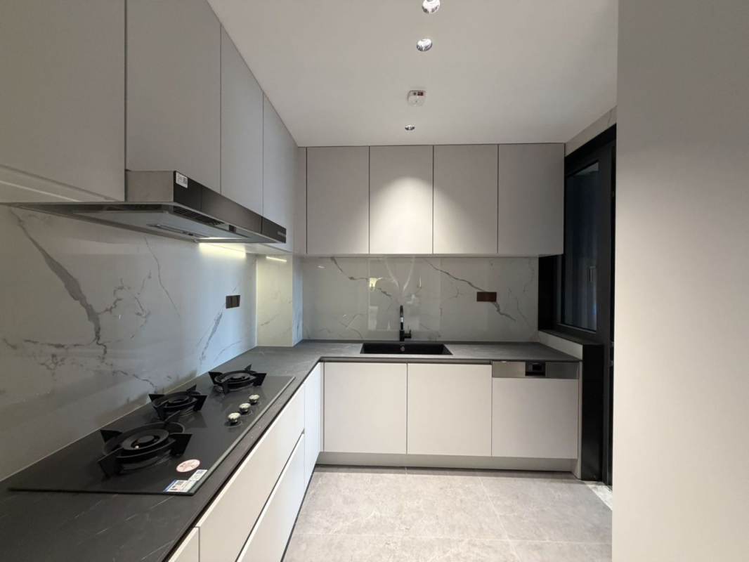 Housing image — Kitchen