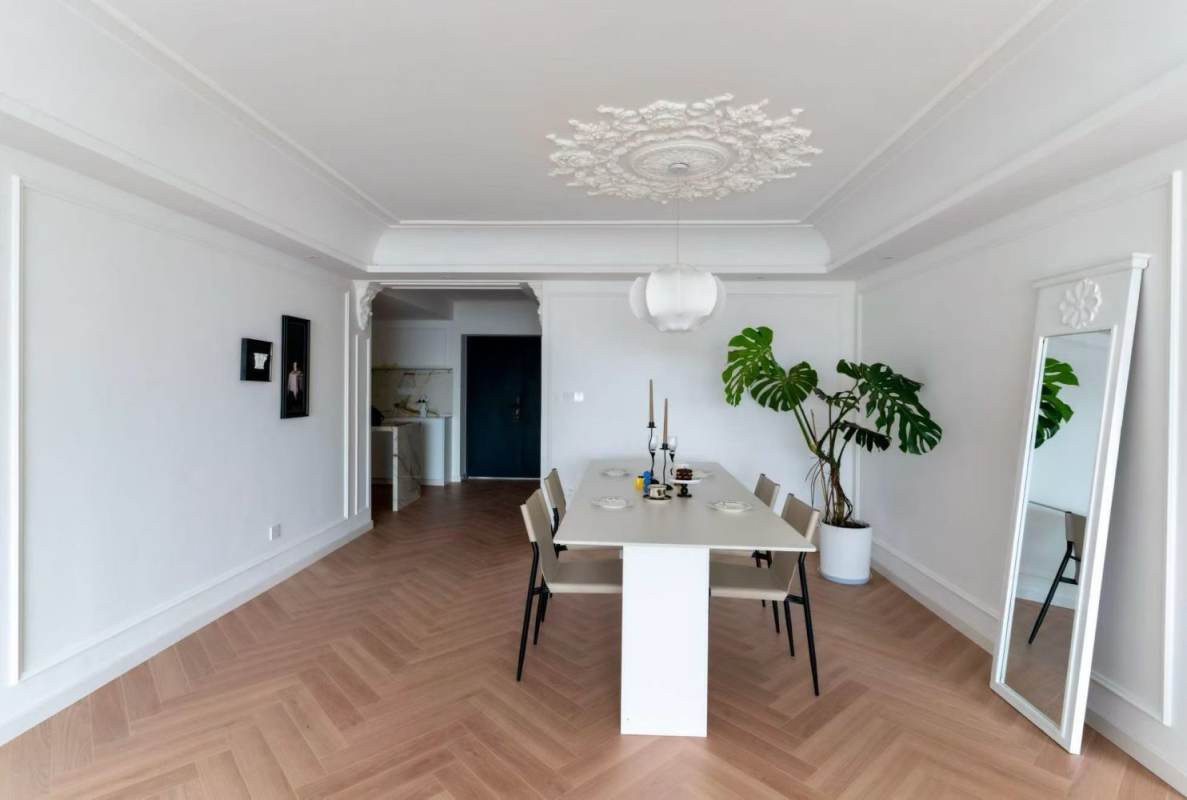 Housing image — Dining Area