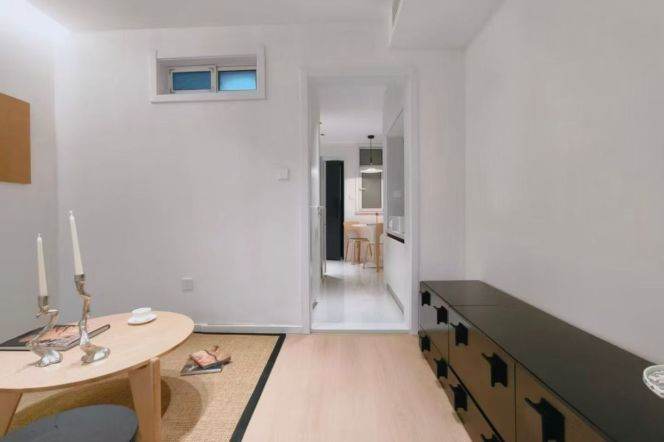 1BR Apartment near St Peter's Church (L1/L10/L13/L14)