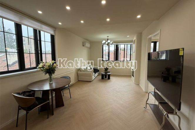 3BR Heritage Apartment near South Shaanxi Rd Metro with Terrace (L1/L10/L12/L13)