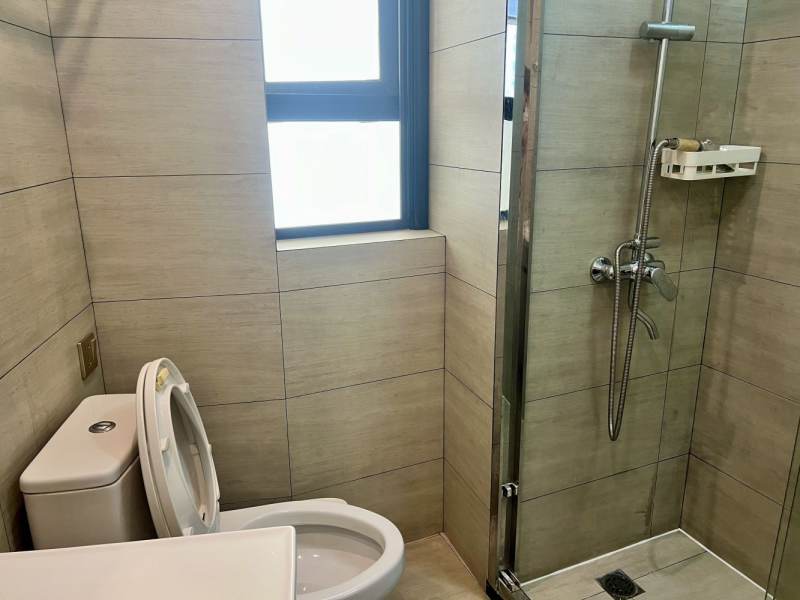 Housing image — Bathroom