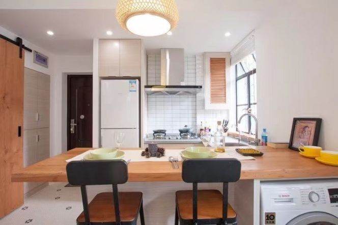 1BR Apartment in Old Xuhui (L1/L7)