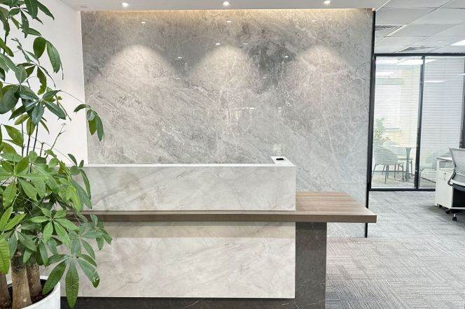 High-Floor Spacious Studio Office in Jing'an