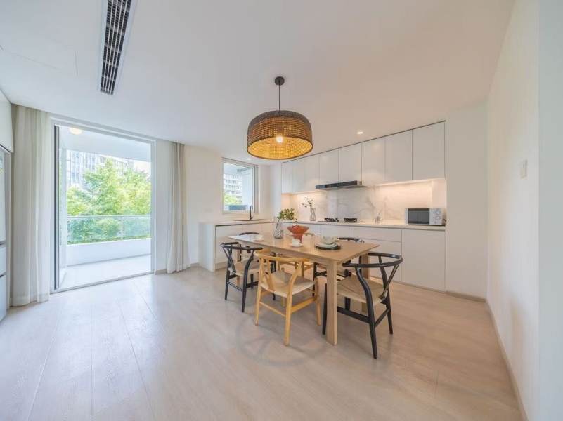 Housing image — Dining Area