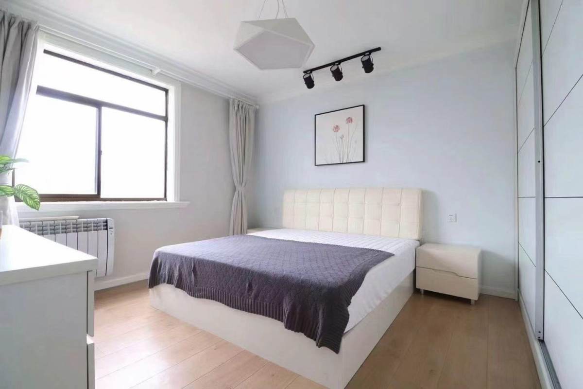 Housing image — Bedroom