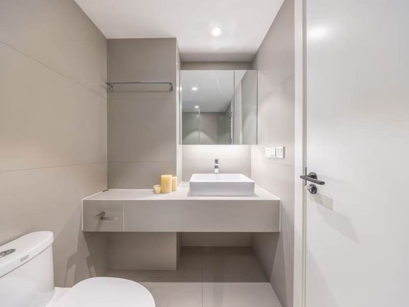 Housing image — Bathroom