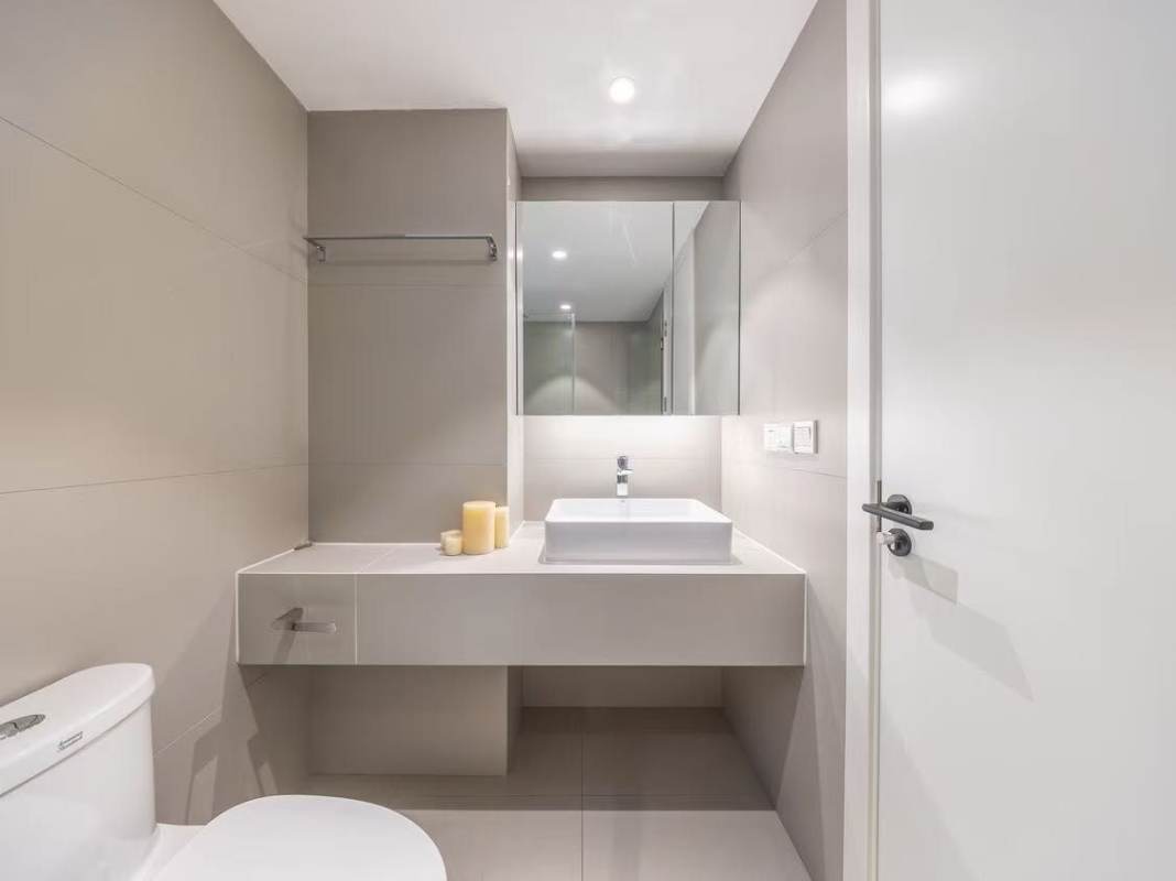 Housing image — Bathroom