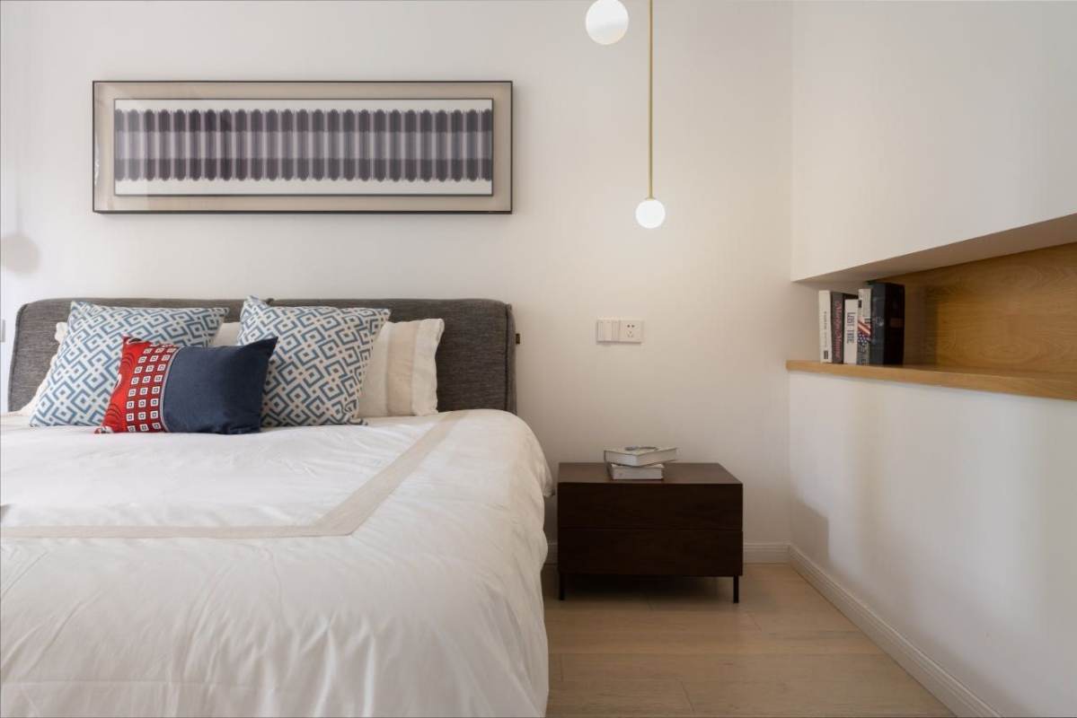 Housing image — Bedroom