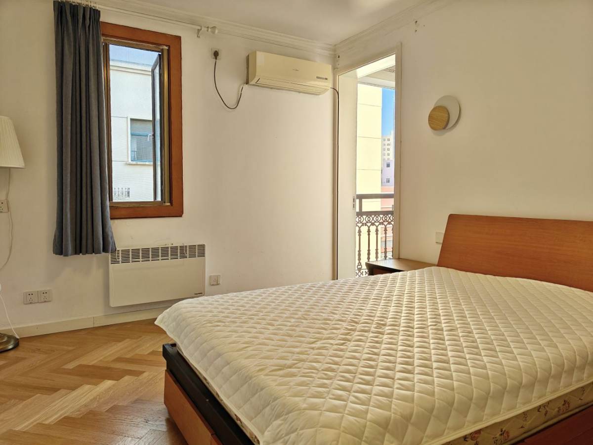 Housing image — Bedroom