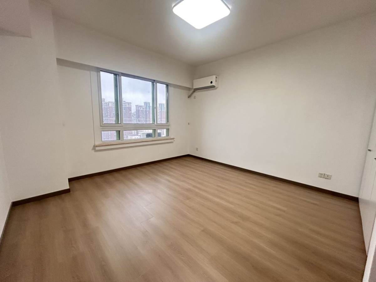Housing image — Bedroom