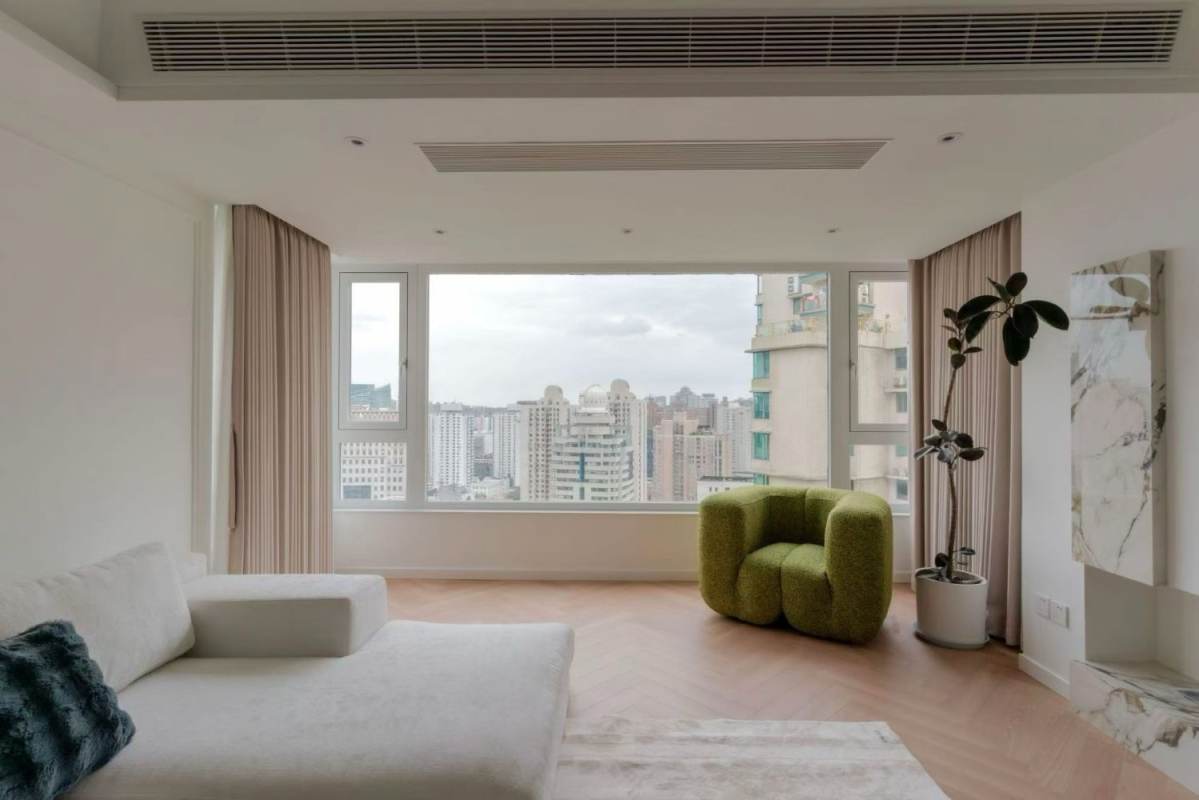 Housing image — Living Room