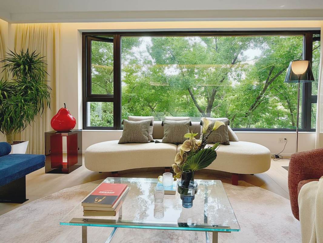 Housing image — Living Room