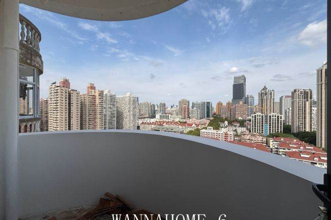 Spacious 1BR Apartment near Jiaotong University Metro