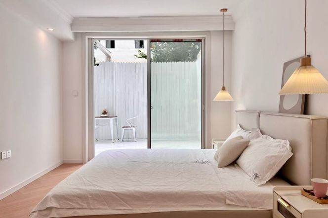 1BR Apartment near Hongqiao Rd Metro (L3/L4/L10)