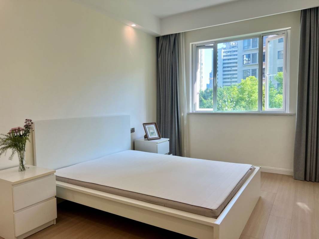 Housing image — Bedroom