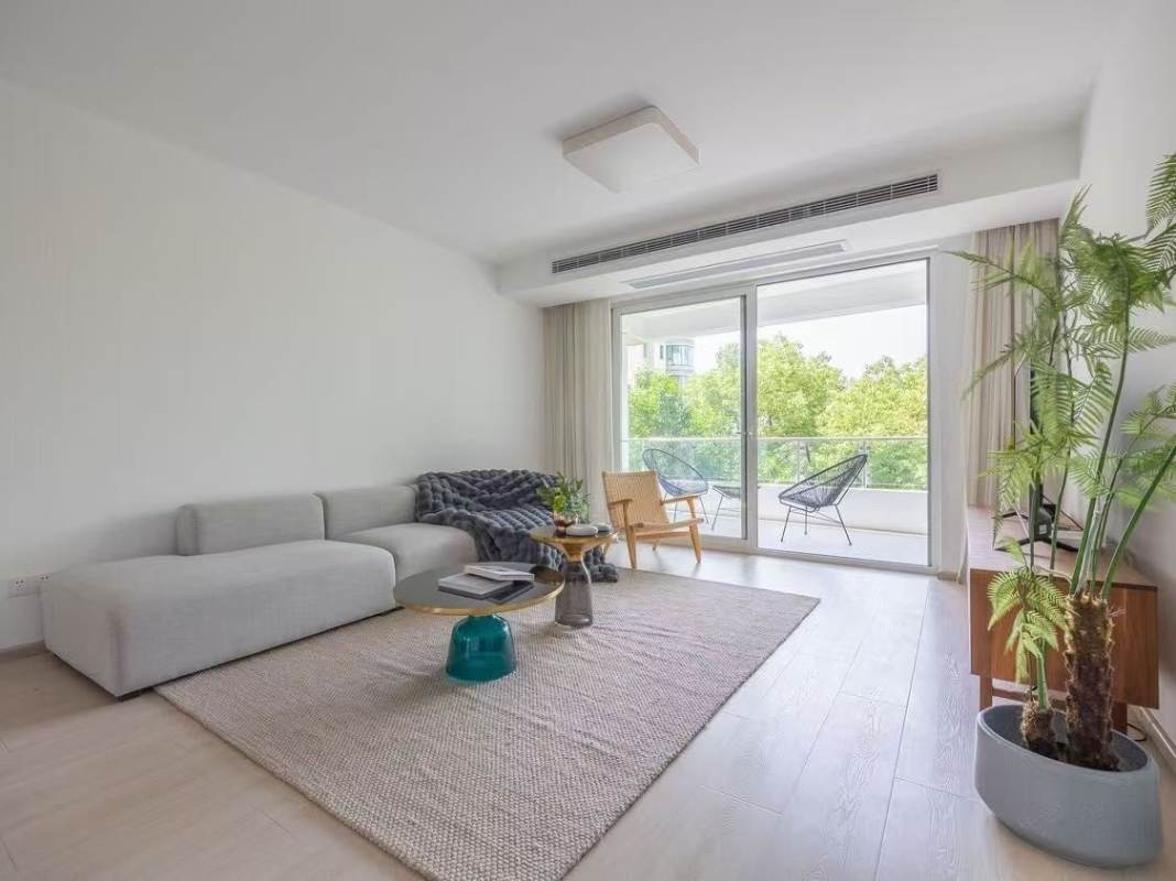 Housing image — Living Room