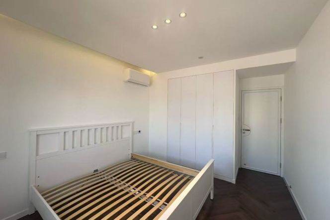 Short-Term 1BR Apartment near Jiaotong University Metro (L10/L11)