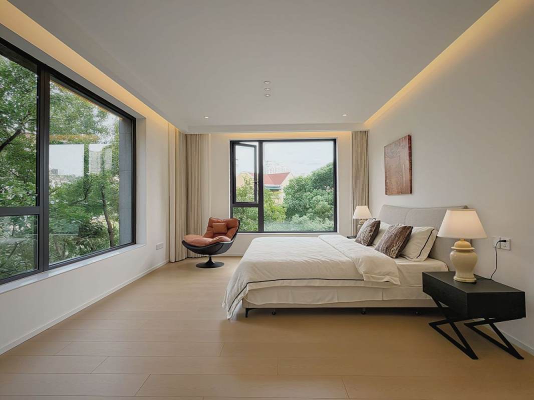Housing image — Bedroom