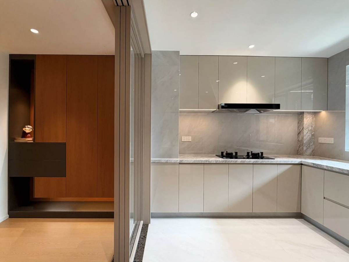 Housing image — Kitchen