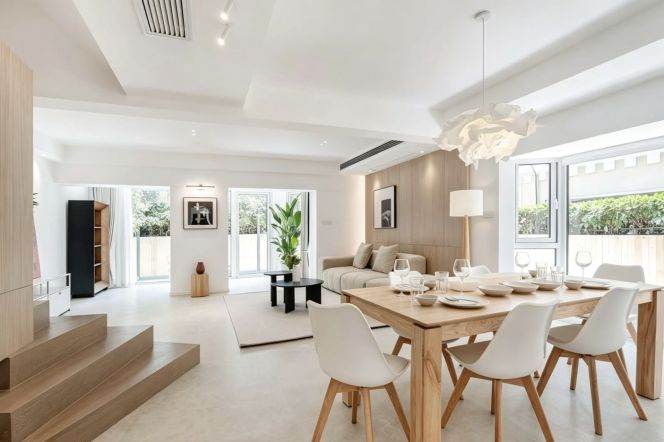 High-Floor Spacious 5BR Villa in Hongqiao CBD with Green View (L10)