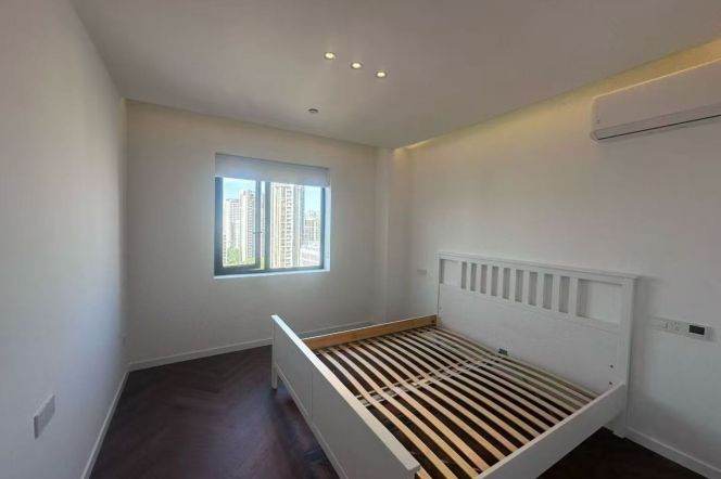Short-Term 1BR Apartment near Jiaotong University Metro (L10/L11)