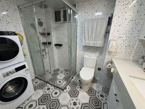 Housing image — Bathroom