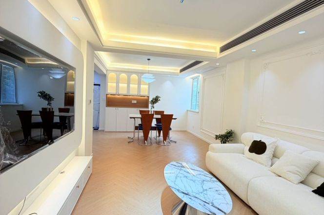 Spacious 1BR Apartment near Columbia Circle (L3/L4)