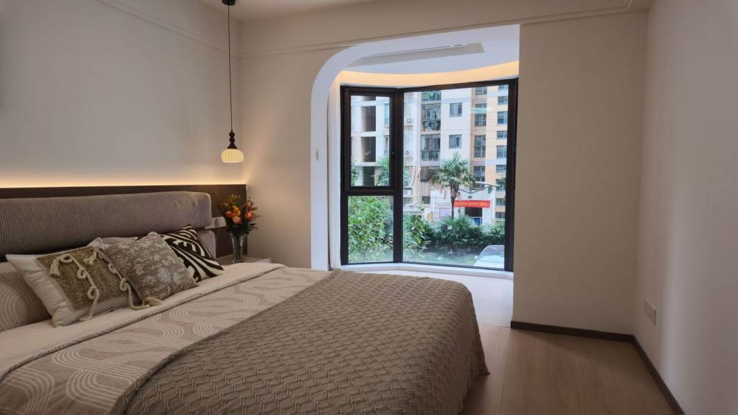 Housing image — Bedroom