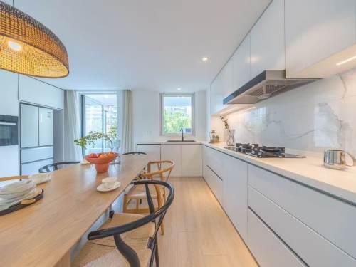 Housing image — Dining Area