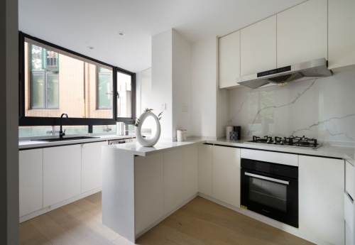 Housing image — Kitchen