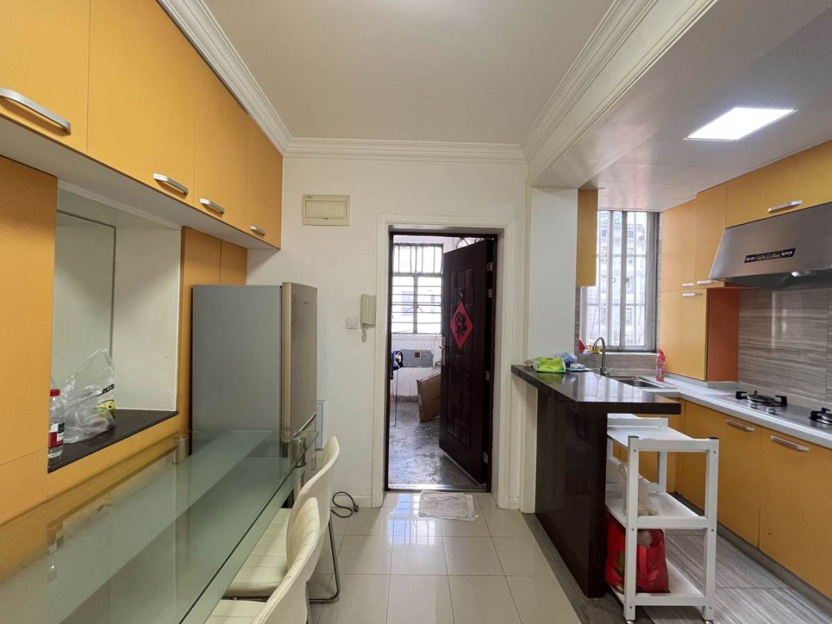 Housing image — Kitchen