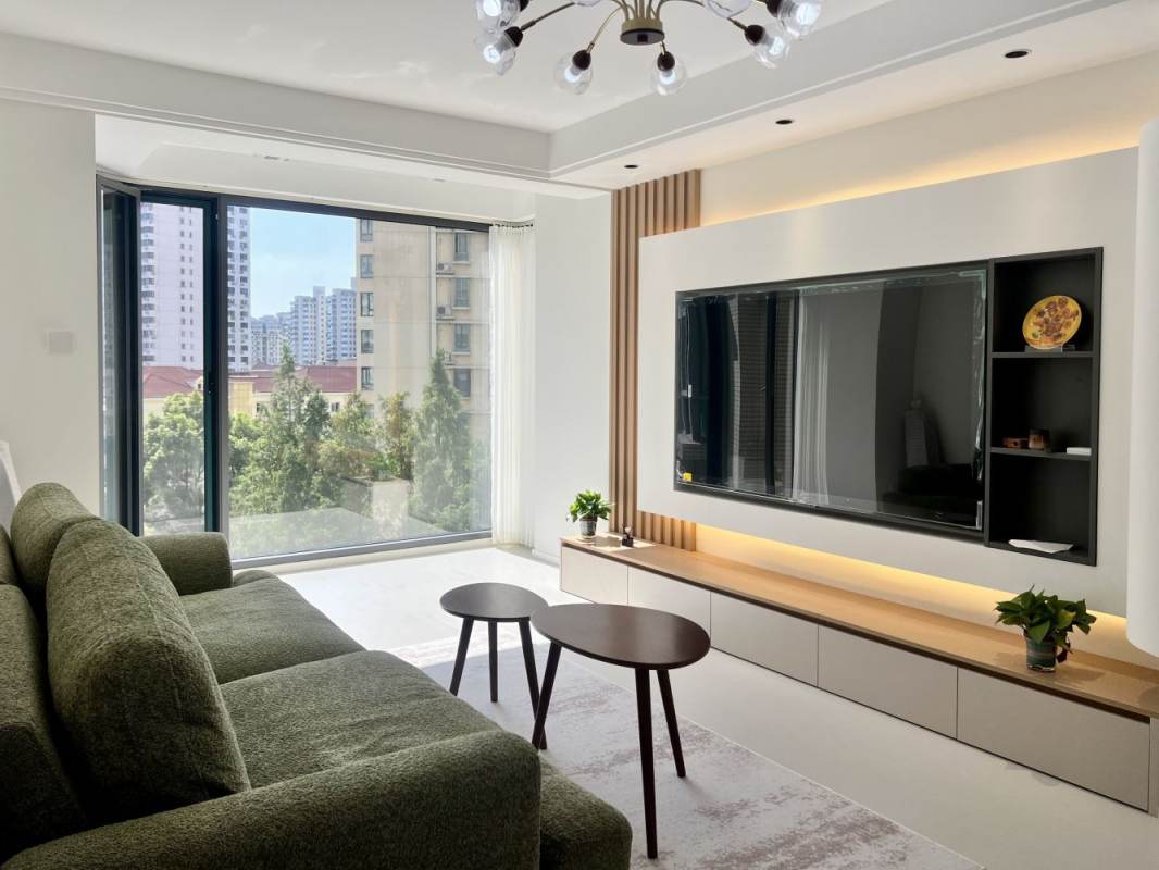 Housing image — Living Room