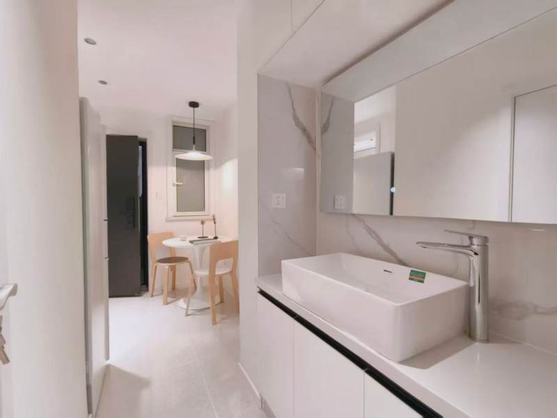 Housing image — Bathroom