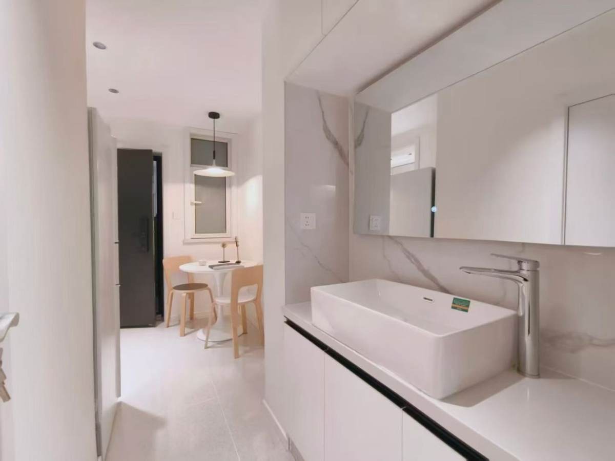 Housing image — Bathroom