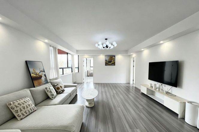 3BR Apartment near Columbia Circle (L3/L4)