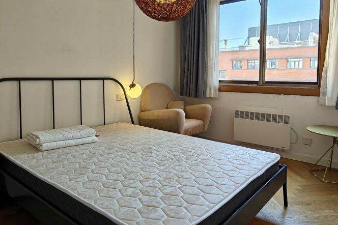 2BR Apartment near Dong'an Rd Metro (L4/L7)