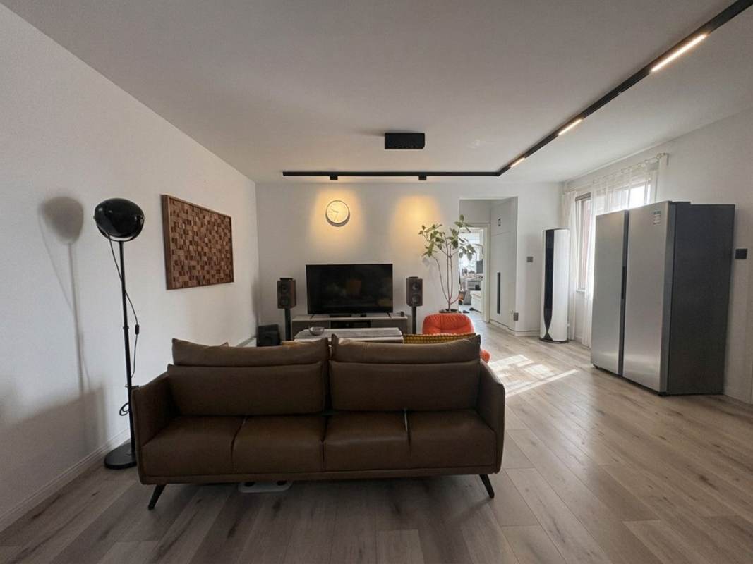 Housing image — Living Room