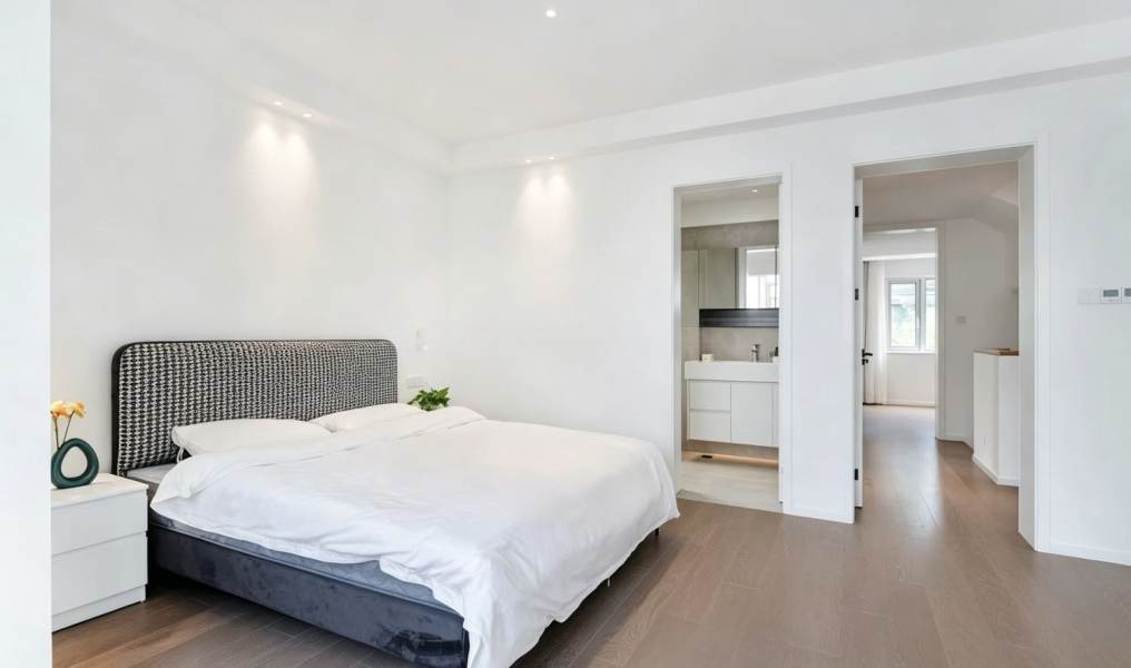 Housing image — Bedroom