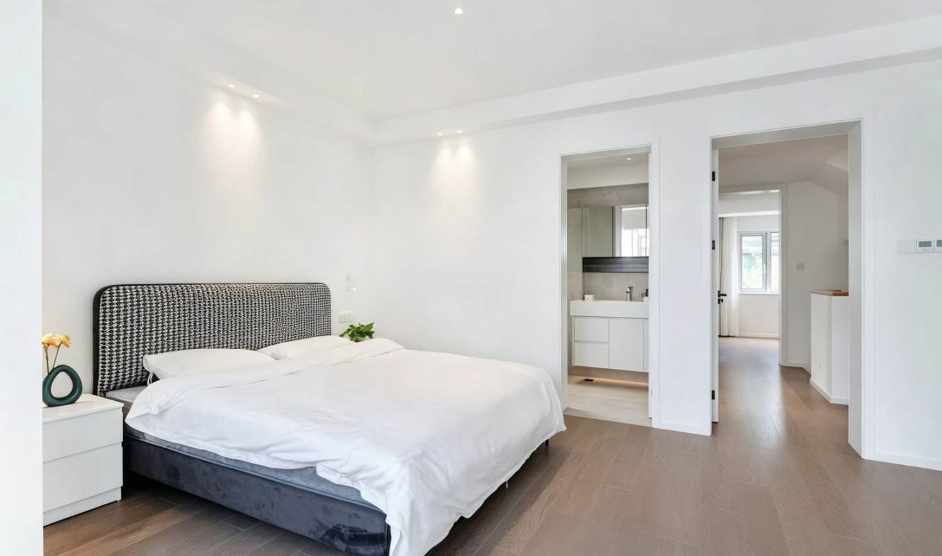 Housing image — Bedroom