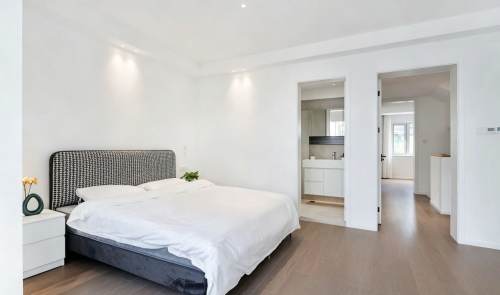 Housing image — Bedroom