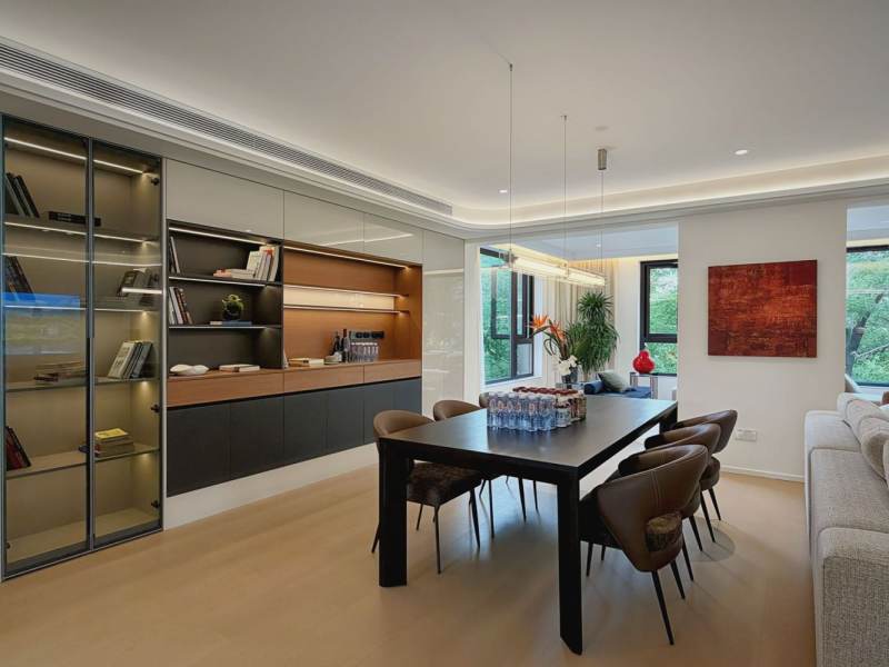 Housing image — Dining Area
