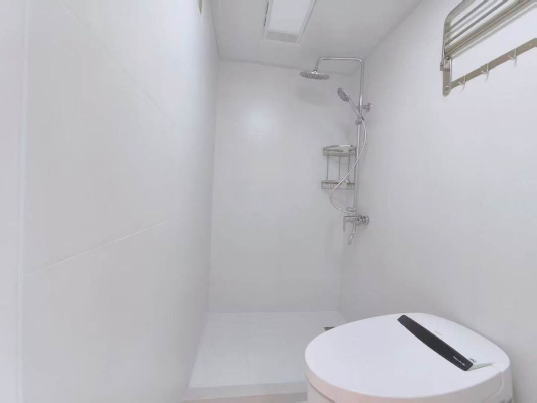 Housing image — Bathroom