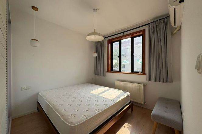2BR Apartment in Old Xuhui (L10)