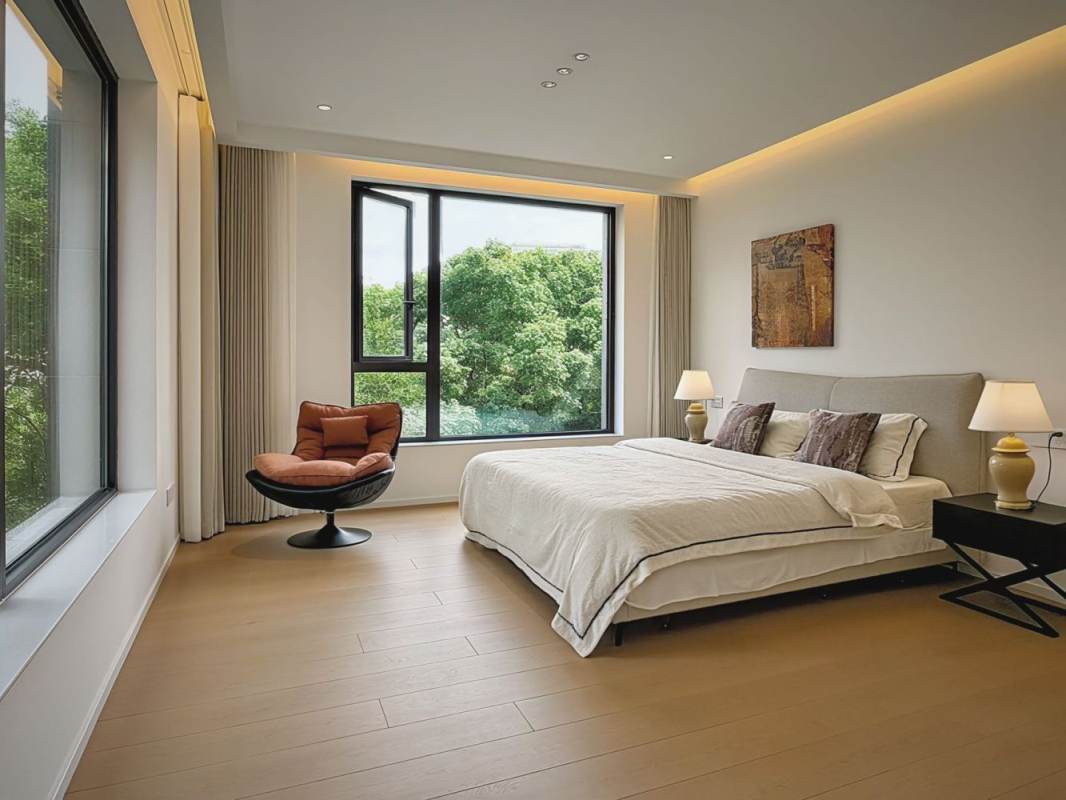 Housing image — Bedroom