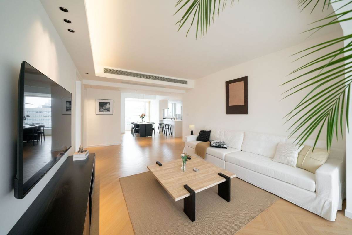 Housing image — Living Room